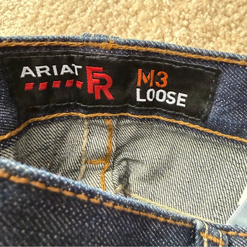 Ariat Men's FR M3 Loose Blue Jeans - Picture 4 of 5